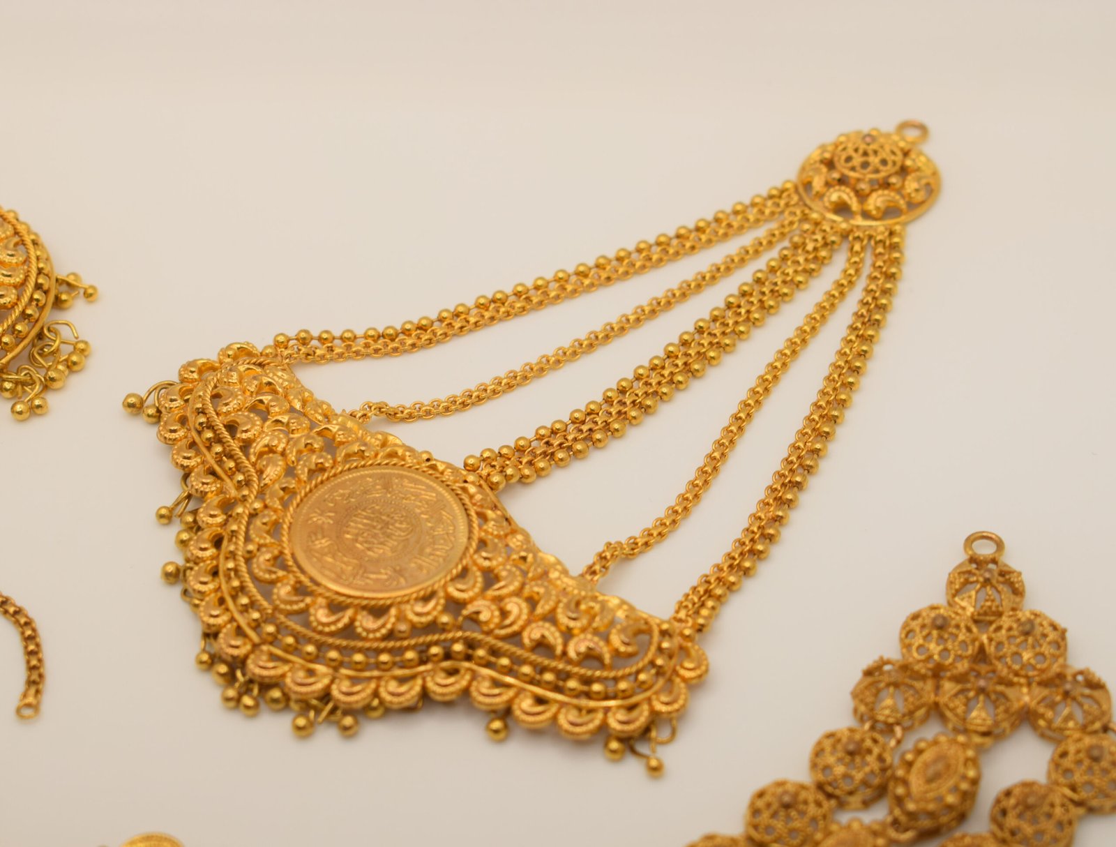 Traditional Gold Bridal Jewelry Set with Coin Motifs – 24K Gold Plated - Image 2
