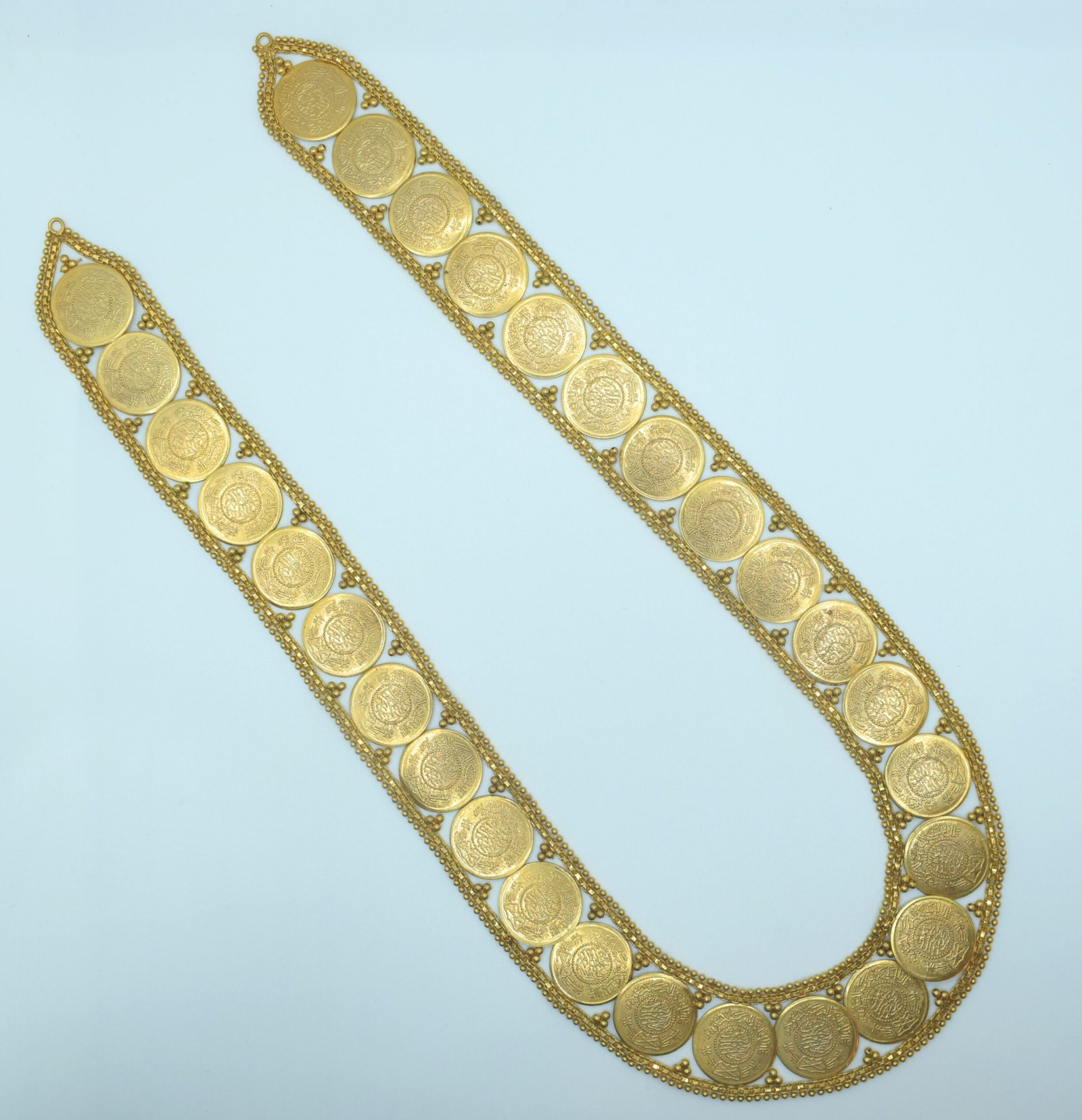 Coin-Motif Long Haar Necklace with Engraved Detail – 24K Gold Plated
