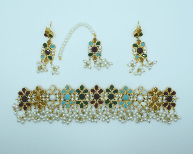 Multicolor Farshi Kundan